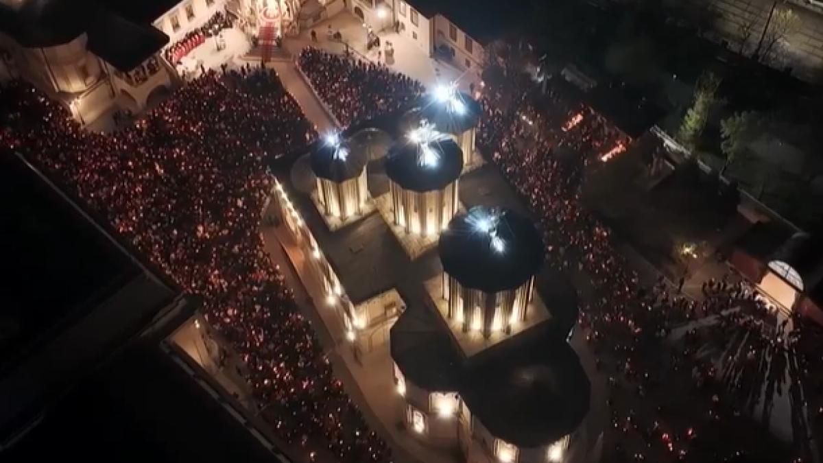 Hristos a Înviat: Antena 3 CNN urează Paște fericit cititorilor din România
