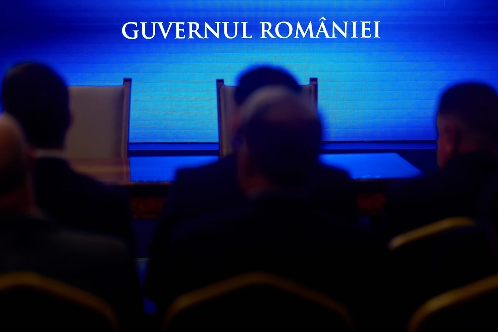 Planurile USR și PNL înainte de decizia PSD: Bolojan, alianță cu AUR
