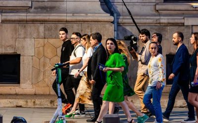 DIICOT investighează implicarea apropiaților lui Nicușor Dan în scandalul fotografiilor false din campania prezidențială din 2025 Procurorii din cadrul Secției de Combatere a Infracțiunilor de Terorism și Criminalității Informatice au deschis urmărirea penală in rem în dosarul fotografiilor trucate care au apărut în timpul campaniei electorale pentru prezidențialele din 2025