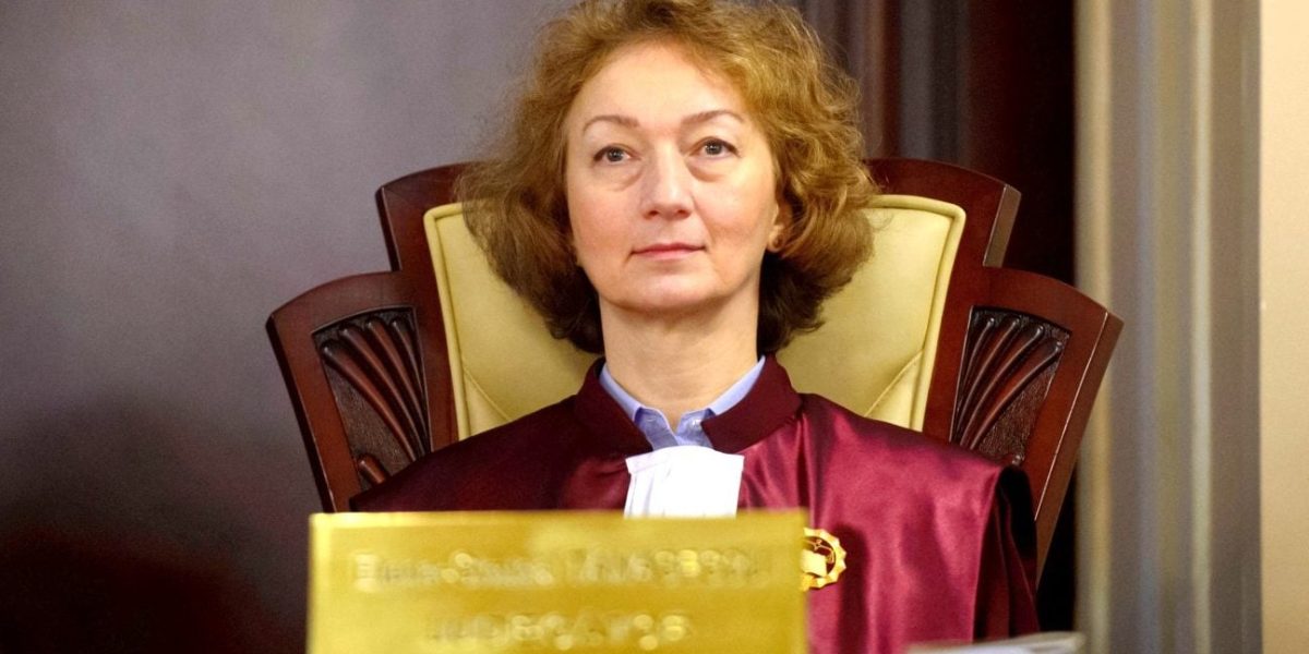 Simina Tănăsescu: Judecătorii CCR ai PSD, ieșire tactică la votul pensiilor