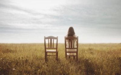 Singurătatea, mai mult decât o simplă lipsă de prieteni: cum ne afectează percepția relațiilor Doi noi studii subliniază importanța felului în care percepem relațiile sociale, nu doar a numărului lor