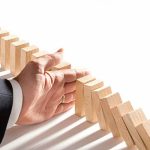 Criză: 10 strategii pentru a schimba reacțiile. Ce fac inteligenții?