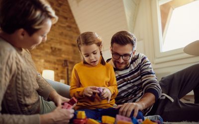 Imaginea clasică a părintelui devotat, cel care se sacrifică pentru binele copilului, ar putea avea efecte adverse