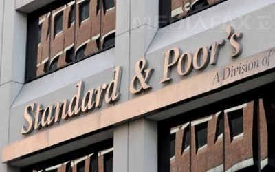 România se află sub observație strânsă din partea agențiilor de rating, menținându-și în prezent ratingul de țară la limita inferioară a categoriei investiționale (BBB-), dar cu o perspectivă negativă