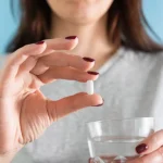 Avertisment crucial pentru pacienții tratați cu statine Un avertisment important vine din partea unui farmacist cu privire la tratamentul cu statine, medicamente frecvent utilizate pentru scăderea colesterolului și prevenirea problemelor cardiovasculare