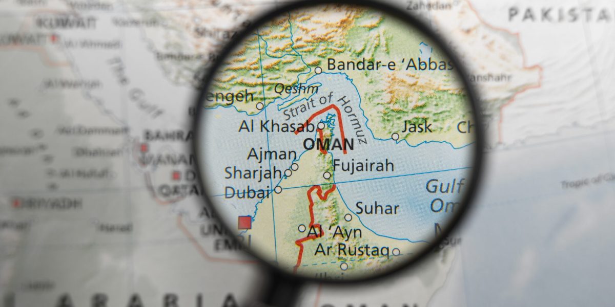 Președintele Franței, Emmanuel Macron, a respins ferm ideea unei intervenții militare pentru a redeschide Strâmtoarea Ormuz, considerând-o „nerealistă”