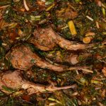 Stufat de miel, aroma copilăriei: Rețeta tradițională de Paște din România