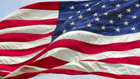 SUA introduce taxe vamale pentru a reloca producția farmaceutică Administrația americană pregătește introducerea unor taxe vamale suplimentare pentru produsele farmaceutice importate, cu scopul de a încuraja relocarea fabricilor în Statele Unite