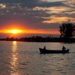 Un studio „plutitor” țintește tinerii britanici: Arta pe apă