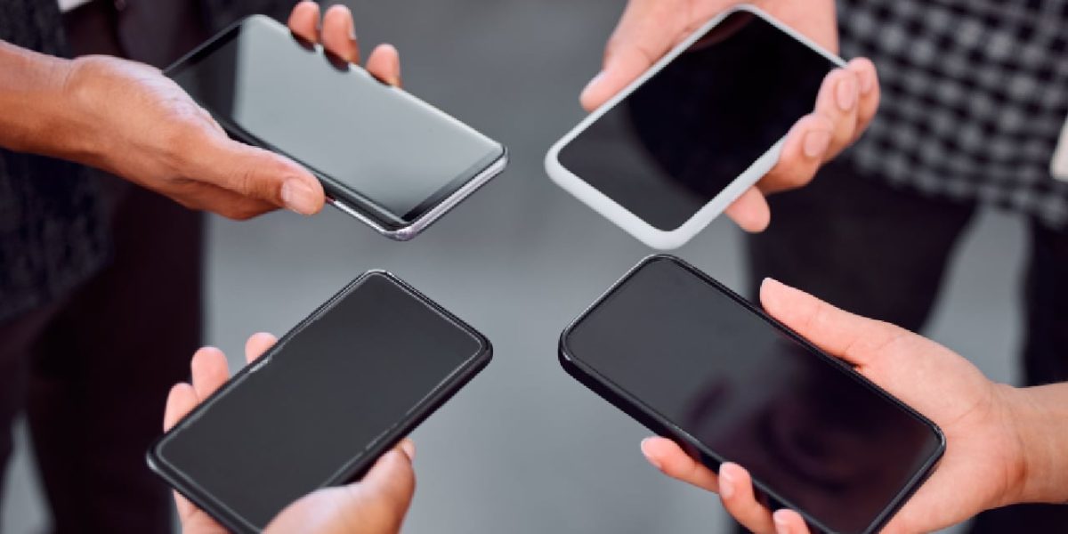 Primăria din Alba, abonamente de telefon pentru 38, dar angajați doar 10!