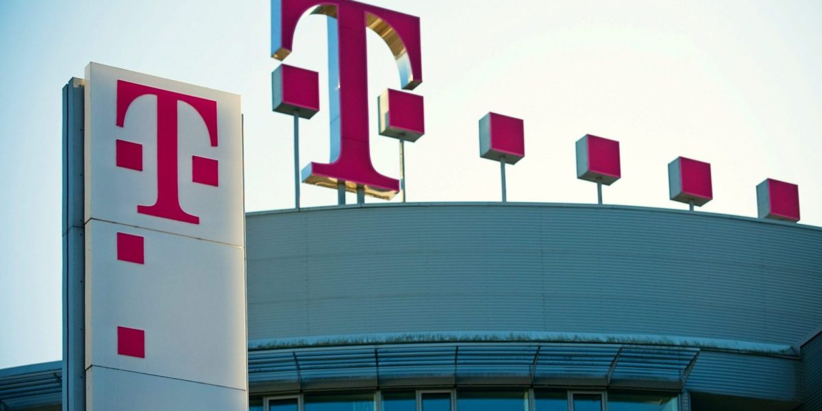 Ultima ofertă Telekom: Arena IT, înainte de dispariție