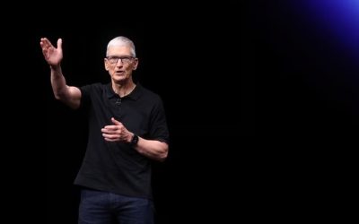 Apple: Tim Cook a transformat compania într-un imperiu de 4.000 de miliarde dolari, fără Jobs