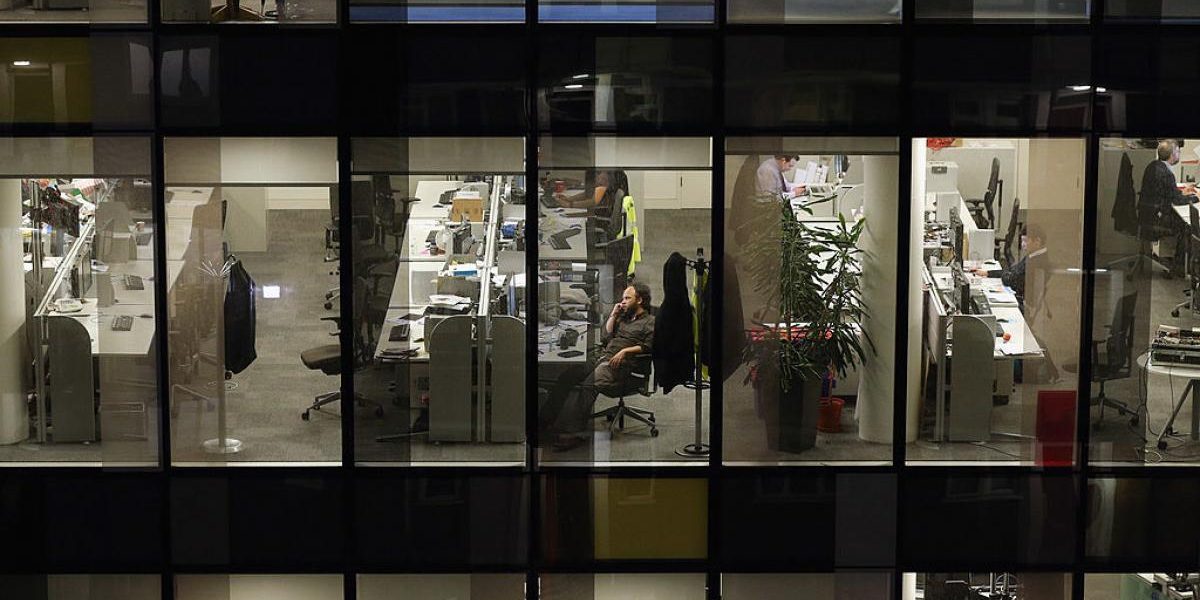 Angajat a stat 827 de zile fără bani! A dat în judecată firma și a câștigat 500.000€