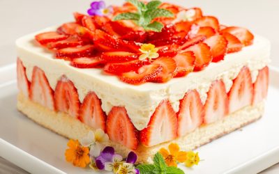 Tortul Diplomat de Post: Un Desert Clasico-Modern, Gustos și Accesibil Tortul Diplomat, un desert îndrăgit pentru gustul său echilibrat și textura fină, își găsește o variantă delicioasă și în cadrul rețetelor de post