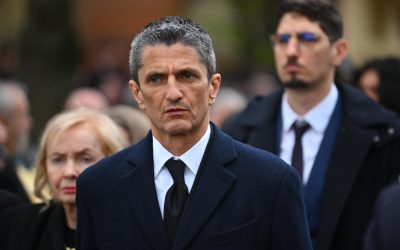 Trimișii miliardarului Savvidis, la înmormântarea lui Mircea Lucescu în România