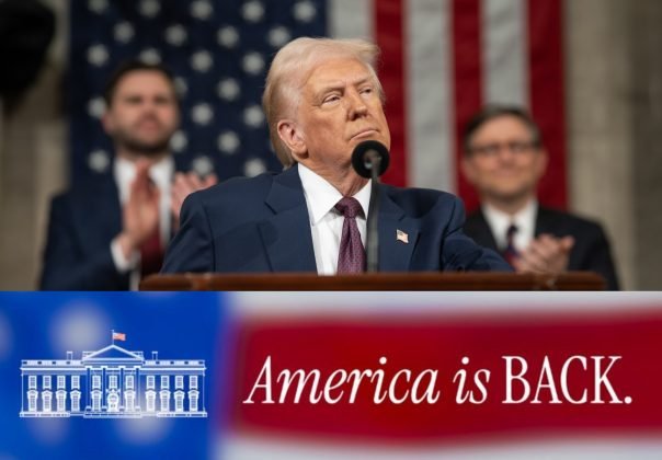 Declarații controverse: Trump promite „mână” de petrol în strâmtoarea ormuz Fostul președinte american, Donald Trump, a stârnit noi controverse după ce a sugerat, într-o postare pe rețeaua Truth Social, că SUA ar putea „lua petrolul” și „face avere” prin deschiderea Strâmtorii Ormuz