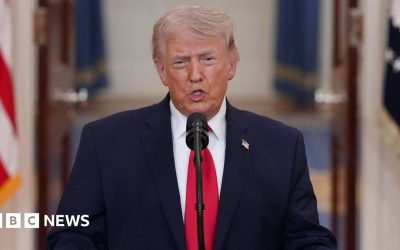 Trump amenință din nou cu ieșirea SUA din NATO: Ce se ascunde în spatele declarațiilor Fostul președinte american Donald Trump a sugerat din nou posibilitatea ca Statele Unite să părăsească Alianța Nord-Atlantică (NATO), stârnind îngrijorare în rândul aliaților