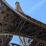 Bucăți din Turnul Eiffel, scoase la licitație la PARIS. Cât costă o felie de istorie?
