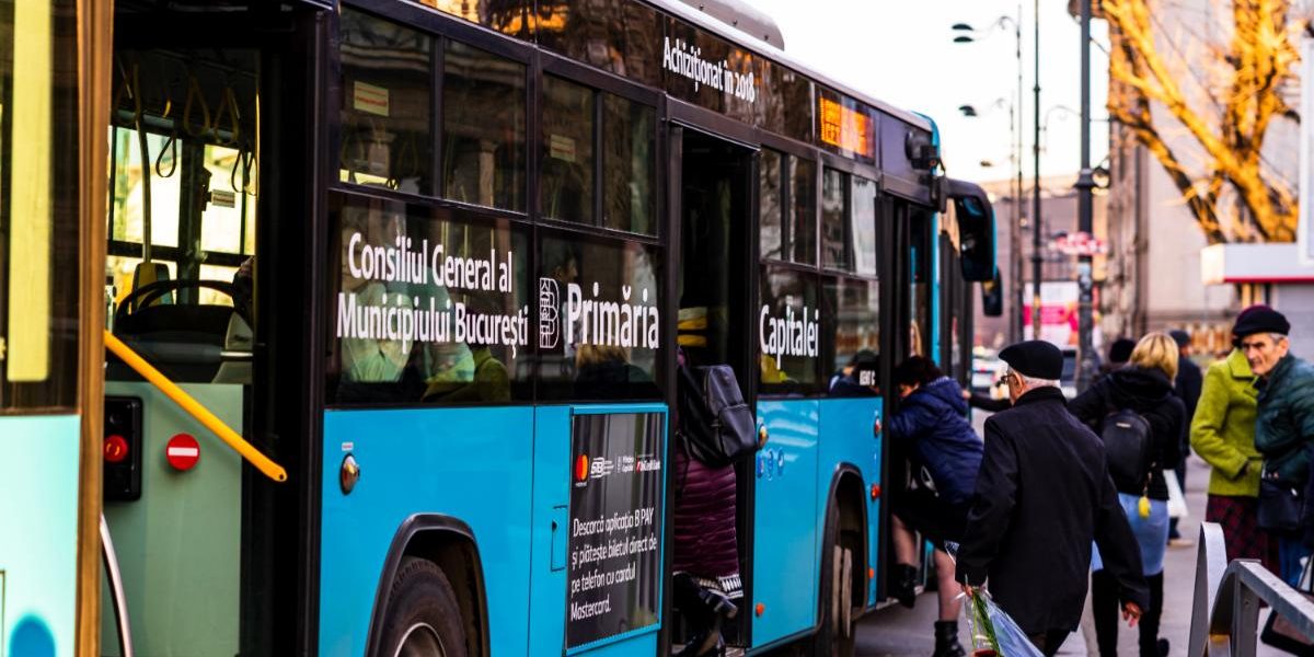 STB vrea scumpirea biletelor: Pasagerii din București, loviți de majorare