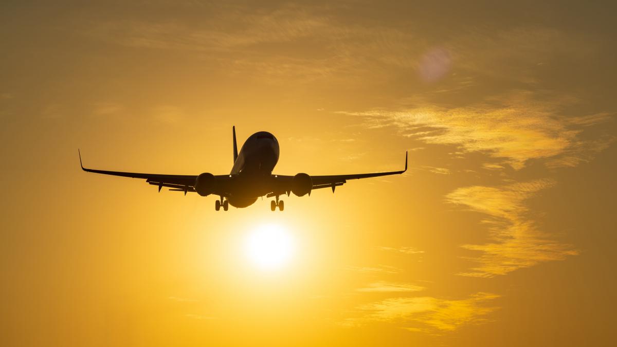 Avion din budapesta, ratare la târgu mureș: Cod galben de vânt, „go-around”