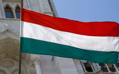 Restricții de circulație pentru camioane în Ungaria de Paște Ministerul Afacerilor Externe (MAE) informează cetățenii români care transportă mărfuri și intenționează să călătorească în Ungaria în perioada sărbătorilor pascale despre restricții de circulație instituite de autoritățile ungare
