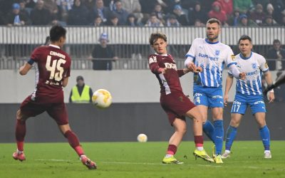 Universitatea CRAIOVA și CFR Cluj se înfruntă în etapa a treia din play-off-ul Superligii, pe stadionul „ION OBLEMENCO”, cu startul partidei programat la ora 20:30
