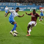 Universitatea Craiova și Rapid, duel fără goluri la pauză în SuperLigă