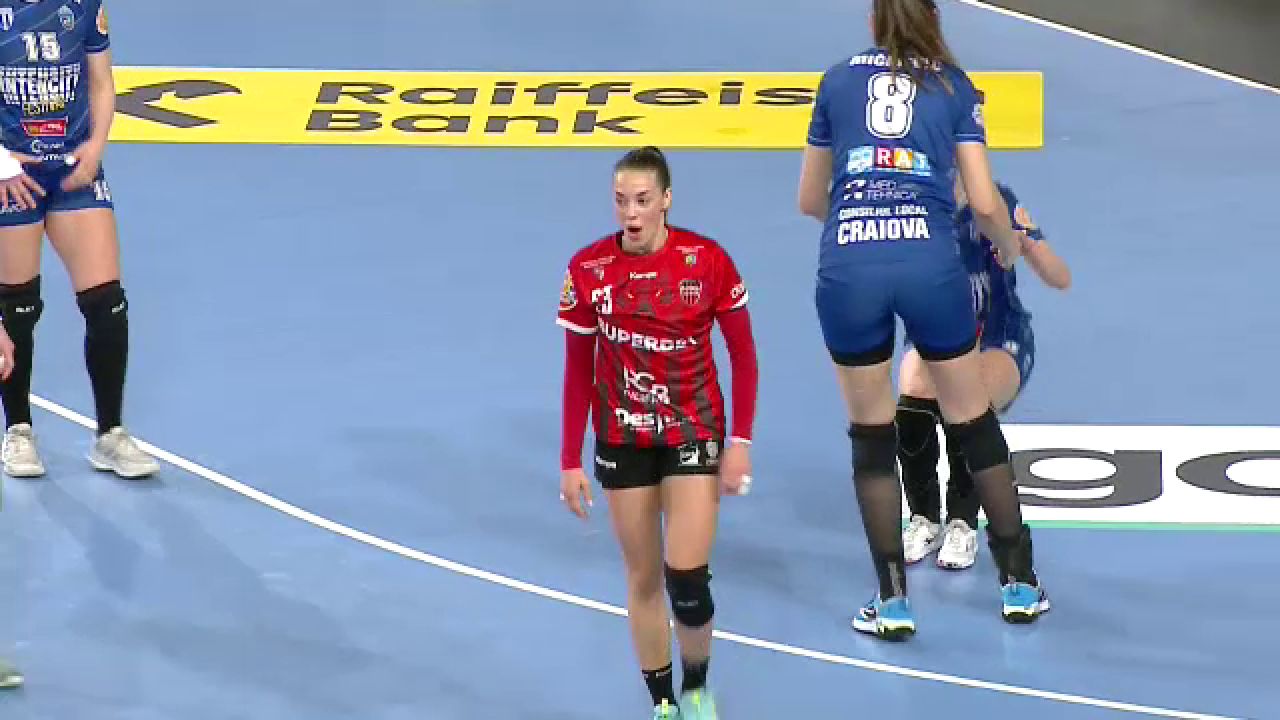 Gloria Bistrița, victorie importantă în Liga Florilor și duel crucial în Champions League Gloria Bistrița a demonstrat forța pe teren propriu în confruntarea cu SCM Universitatea Craiova, reușind să se impună și să consolideze poziția de lider în Liga Florilor