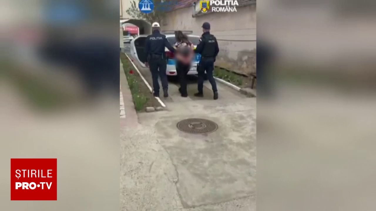 Paște însângerat în Alba: Femeie își înjunghie soțul, ucis de fiu, o rudă moare