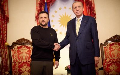 Zelenski, la Istanbul pentru discuții cu Erdogan; Cooperare pe securitate în prim-plan Președintele ucrainean, Volodimir Zelenski, a sosit sâmbătă la Istanbul pentru o întâlnire cu omologul său turc, Recep Tayyip Erdogan, conform anunțului făcut de administrația prezidențială de la Kiev