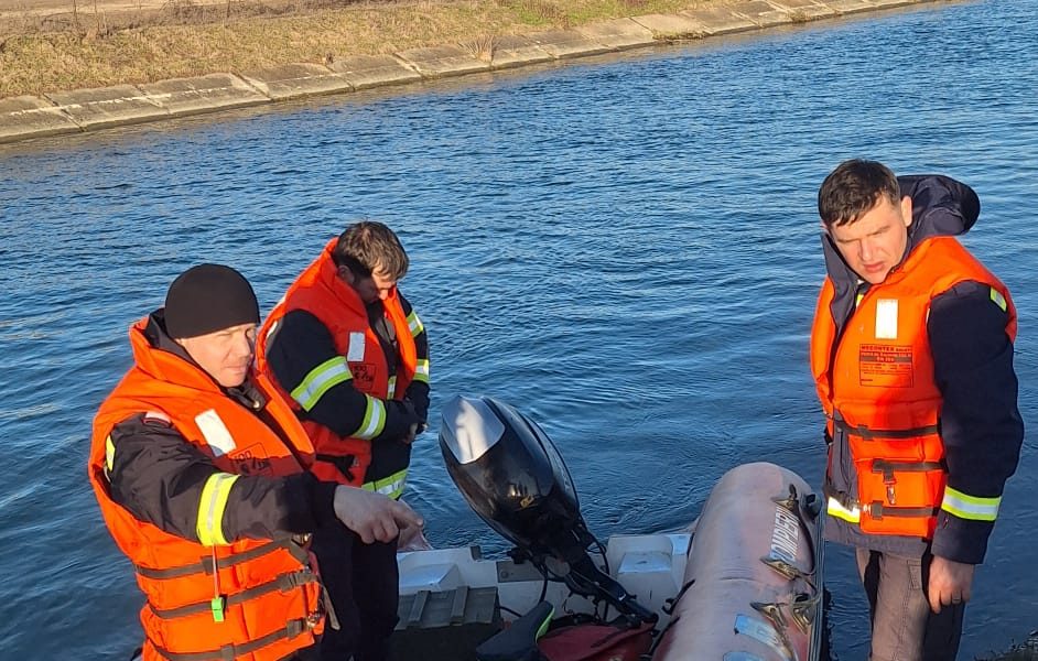 Bărbat, căzut din barcă în lacul din Prahova: Echipele de salvare, la fața locului