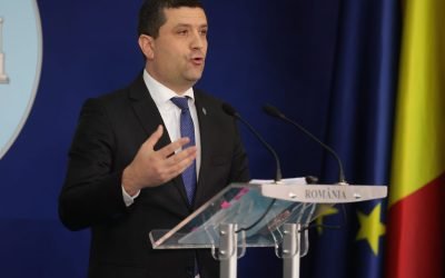 Scandal uriaș la Spitalul Militar Central: Achiziție suspectă de roboți chirurgicali Ministrul Radu Miruță a anunțat, într-o conferință de presă, confirmarea suspiciunilor de corupție legate de achiziția de roboți chirurgicali la Spitalul Militar Central din București