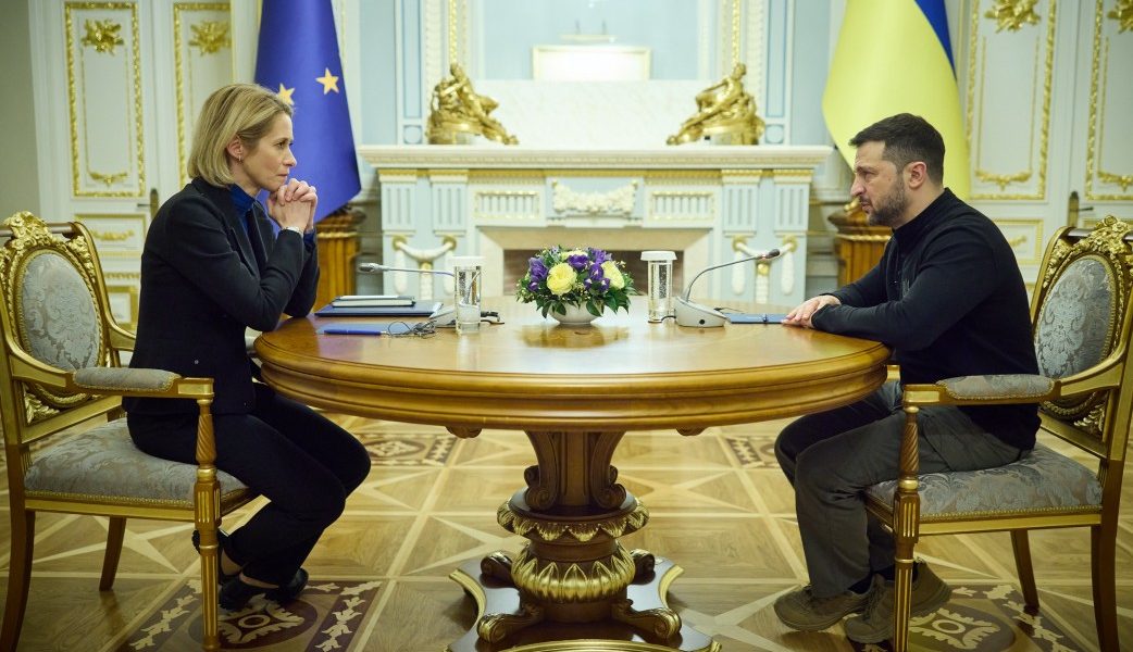 UE aprobă împrumutul de 90 miliarde € pentru Ucraina, Zelenski merge la Cipru