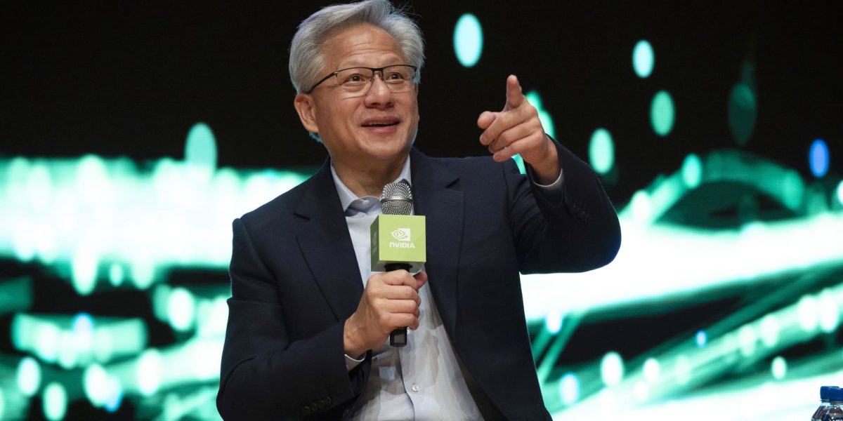 Nvidia, sub lupa: Rezultatele Q1 2027, update LIVE despre uriașul din AI