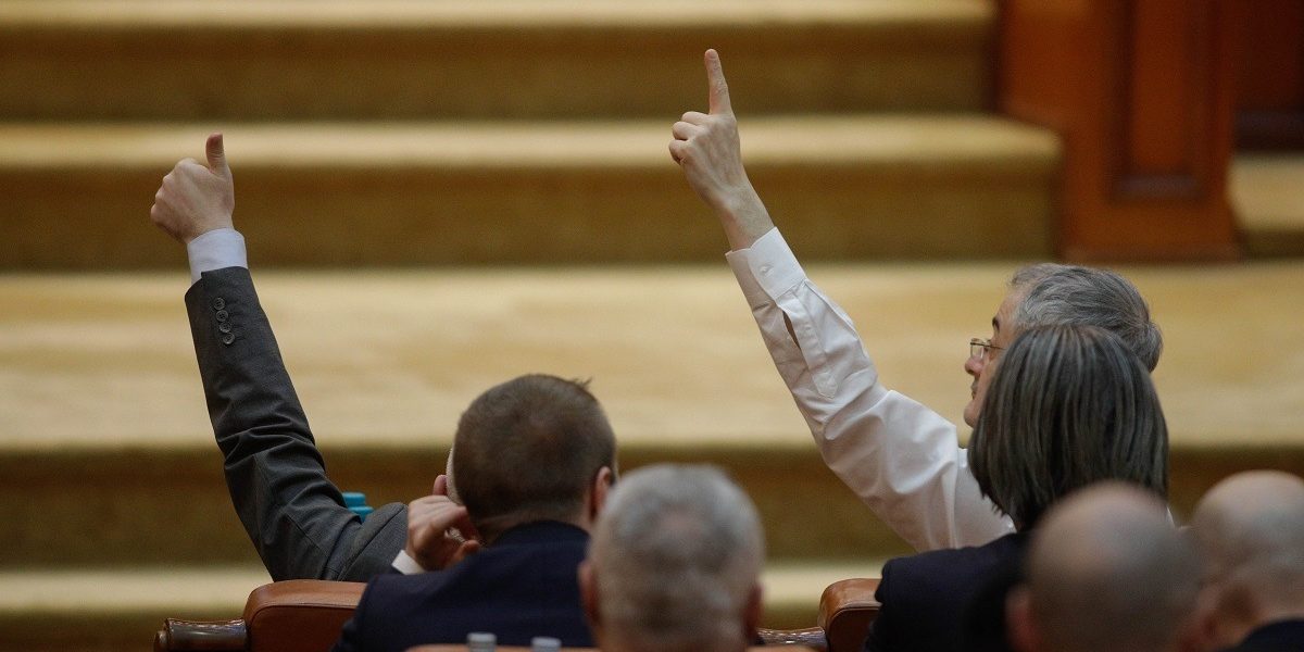 Back-up în Parlament: Ce se ascunde în spatele ușilor închise