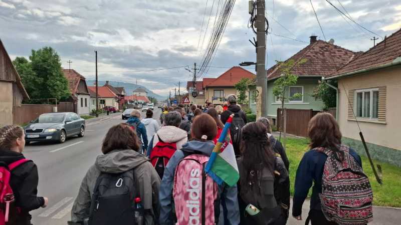 Pelerini, asalt la Șumuleu Ciuc de Rusalii: Mii de credincioși pe drum