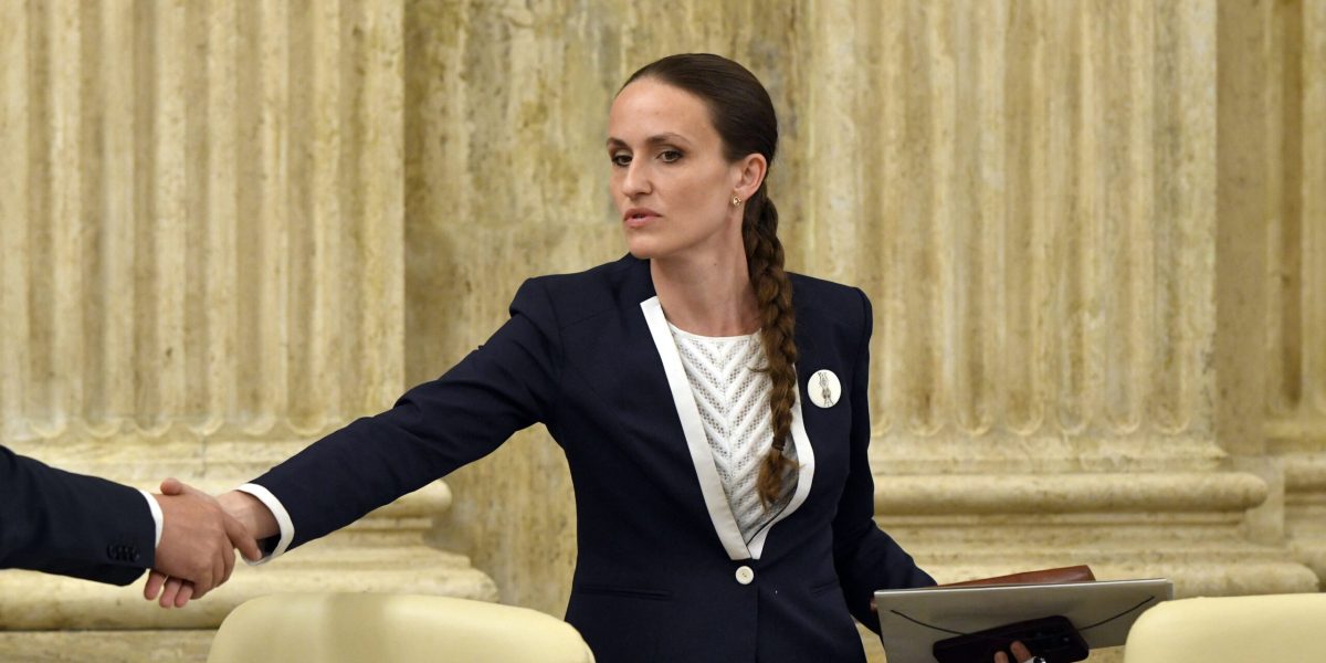 Informația, „oxigen” vital pentru democrație în contextul global