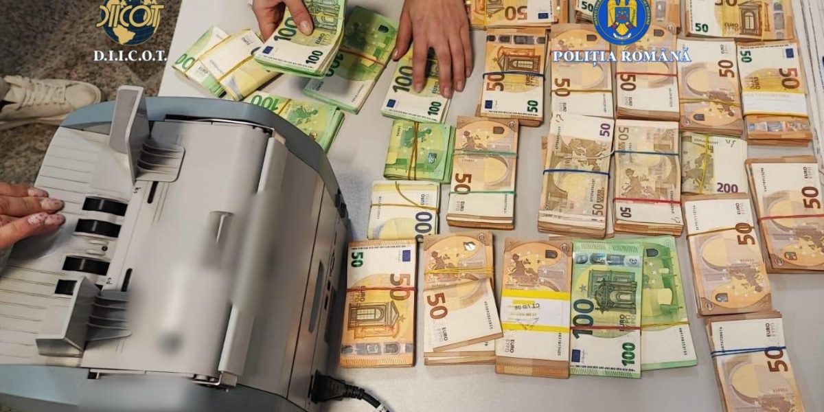 Constanța: 37 de membri ai unei grupări, trimiși în judecată de DIICOT