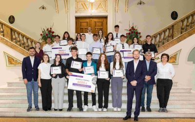 Peste zece mii de elevi la Caravana de Educație Financiară în România