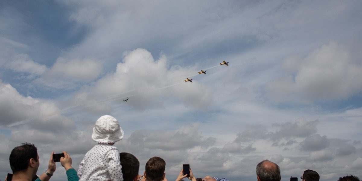 Avioane SUA, PRĂBUȘIRE SPECTACULOASĂ în timpul unui show aerian din Idaho