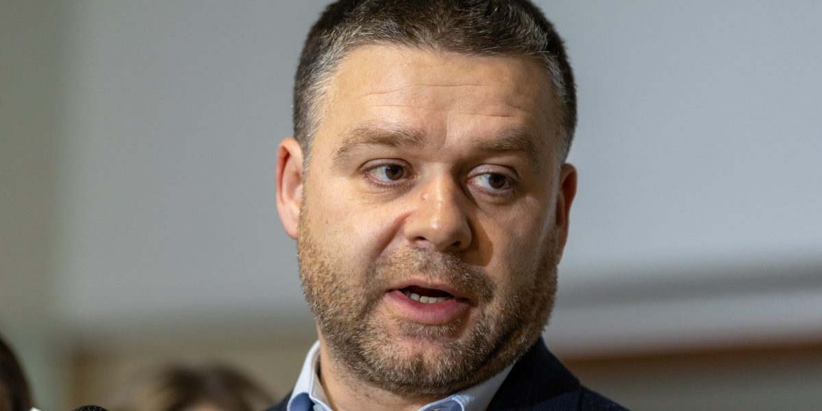 Ciucu, atac la Predoiu și Thuma: „Cătălin, ai peste 25% să fii premier?”