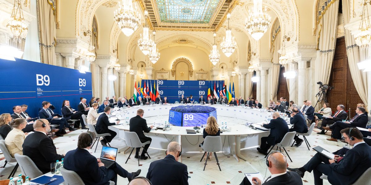 Băsescu, optimist după B9: Europa își va garanta securitatea în câțiva ani