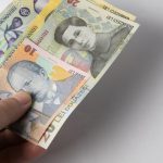 Prima tranșă din ajutorul pentru pensionari va ajunge la beneficiari începând cu 4 mai. Suma maximă și categoria exclusă de la plată