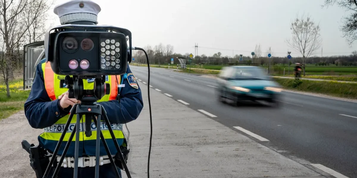 Poliția închide o șosea pentru test: Ce se întâmplă