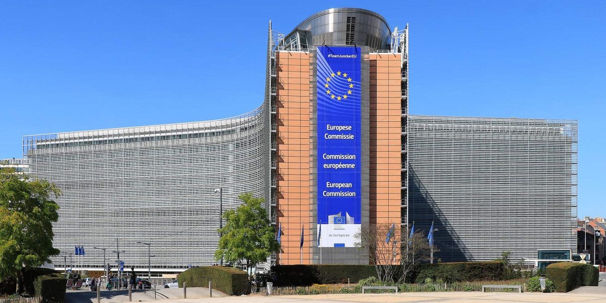 Reacție DURĂ: România, lovită de o revizuire drastică a creșterii economice