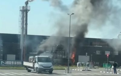 Explozie violentă la un depozit din Prahova, lângă Decathlon: Un bărbat rănit