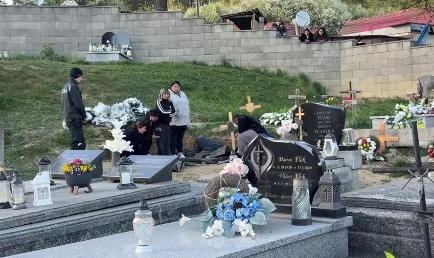 Zgomote stranii au semănat PANICĂ într-un sat. Ce s-a întâmplat?