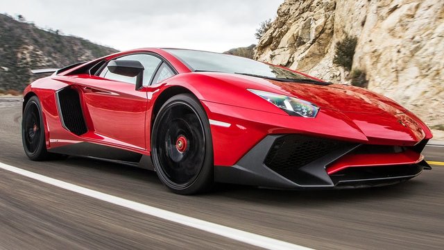 Lamborghini contra Ferrari: Șeful, după criticile Luce, susține decizia anti-electrică