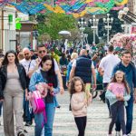 Creștere ușoară a pensiilor speciale în martie 2026: Câți români beneficiază