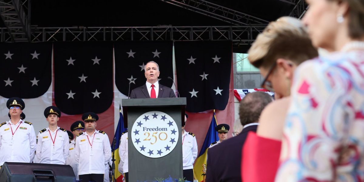 Ambasada SUA la București, gazdă regală seară trecută